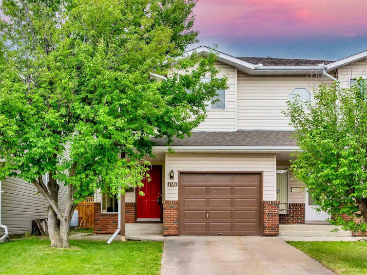 195 Cedarbrook Way SW, Calgary, AB, T2W 3Z7 - 2