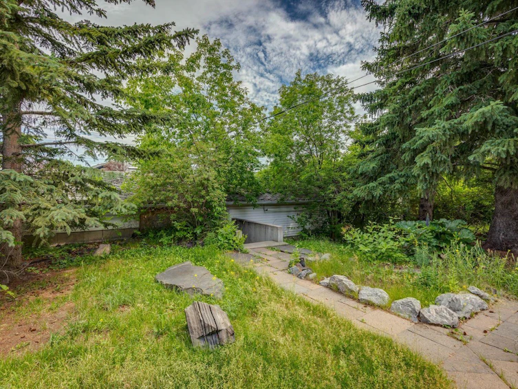 2240 30 Avenue SW, Calgary, AB, T2T 1R7 - 14