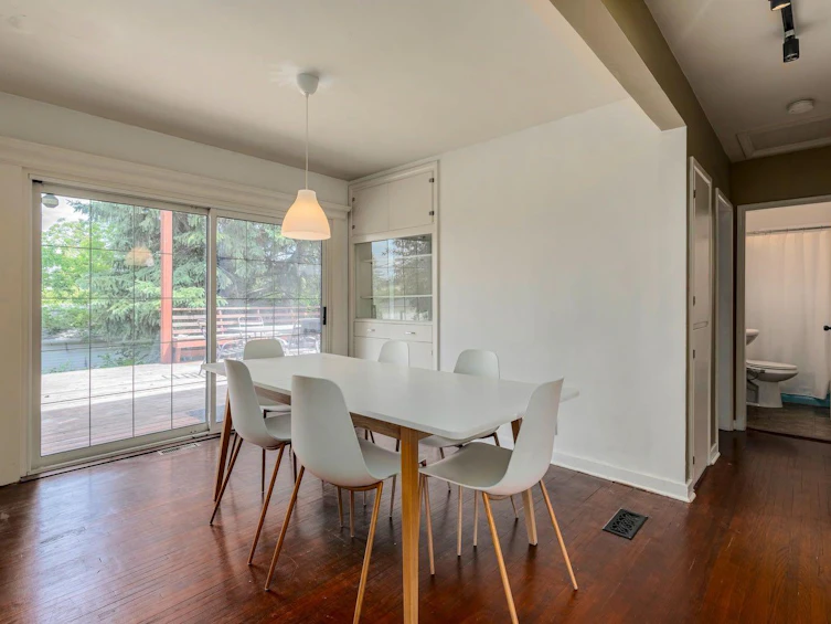 2240 30 Avenue SW, Calgary, AB, T2T 1R7 - 22
