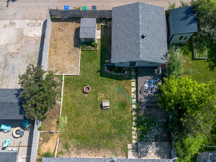 1910 12 Avenue S, Lethbridge, AB, T1K 0N6 - 45