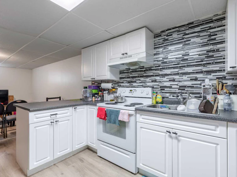 1910 12 Avenue S, Lethbridge, AB, T1K 0N6 - 22