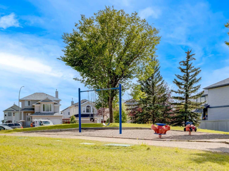 139 Los Alamos Place NE, Calgary, AB, T1Y 7J3 - 32
