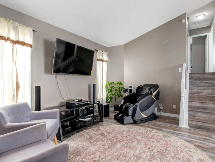 139 Los Alamos Place NE, Calgary, AB, T1Y 7J3 - 6