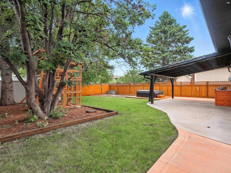 114 Baird Street, Red Deer, AB, T4R 1H4 - 3