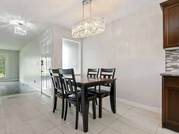 114 Baird Street, Red Deer, AB, T4R 1H4 - 13