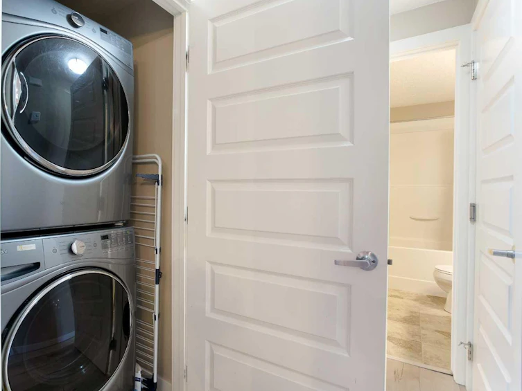 416 Mckenzie Towne Close SE, Calgary, AB, T2Z 1A8 - 22
