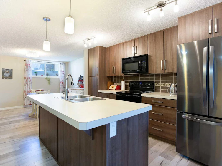 416 Mckenzie Towne Close SE, Calgary, AB, T2Z 1A8 - 6