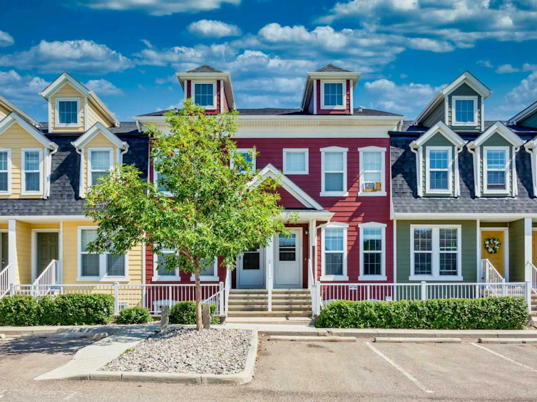 416 Mckenzie Towne Close SE, Calgary, AB, T2Z 1A8 - 2