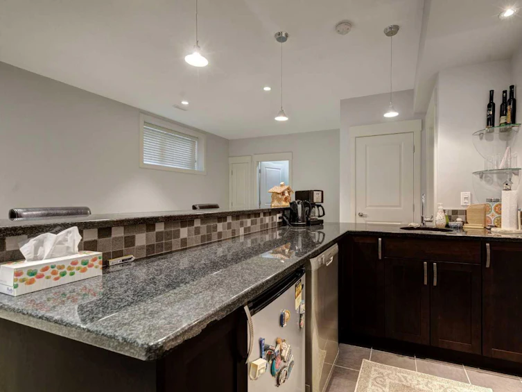 1410 26a Street SW, Calgary, AB, T3C 1K8 - 34