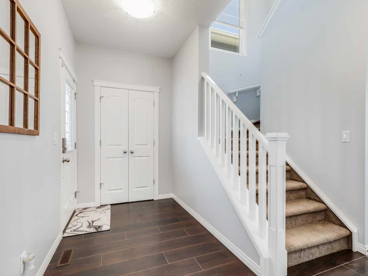224 Kingsbury Close SE, Airdrie, AB, T4A 0R3 - 2