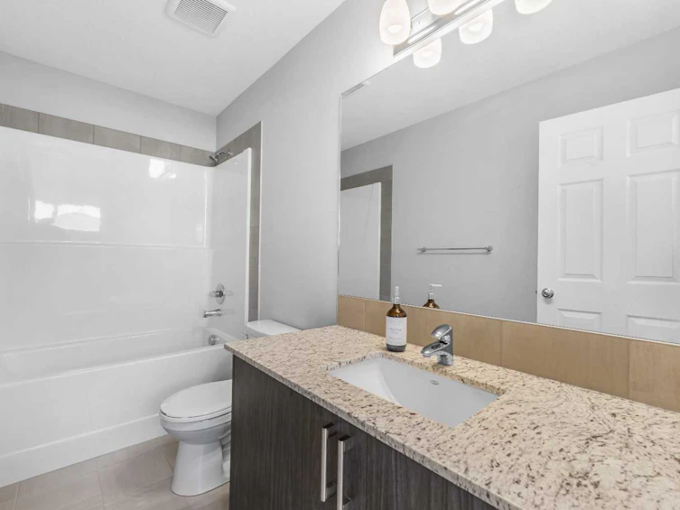 126 Carringvue Park NW, Calgary, AB, T3P 1L1 - 30