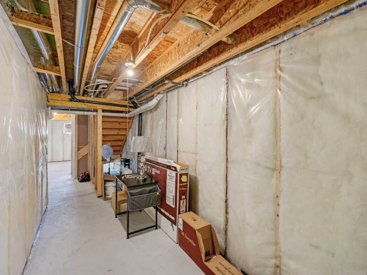 126 Carringvue Park NW, Calgary, AB, T3P 1L1 - 39