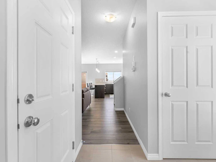 126 Carringvue Park NW, Calgary, AB, T3P 1L1 - 9