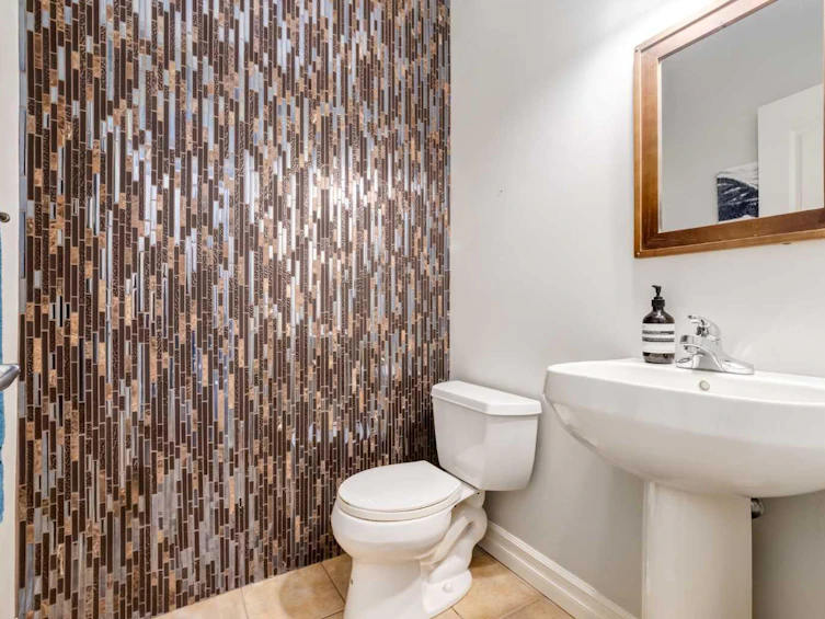 625 25 Avenue NW, Calgary, AB, T2M 2B1 - 14