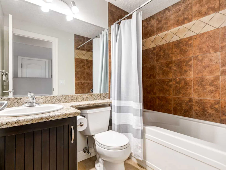 625 25 Avenue NW, Calgary, AB, T2M 2B1 - 32