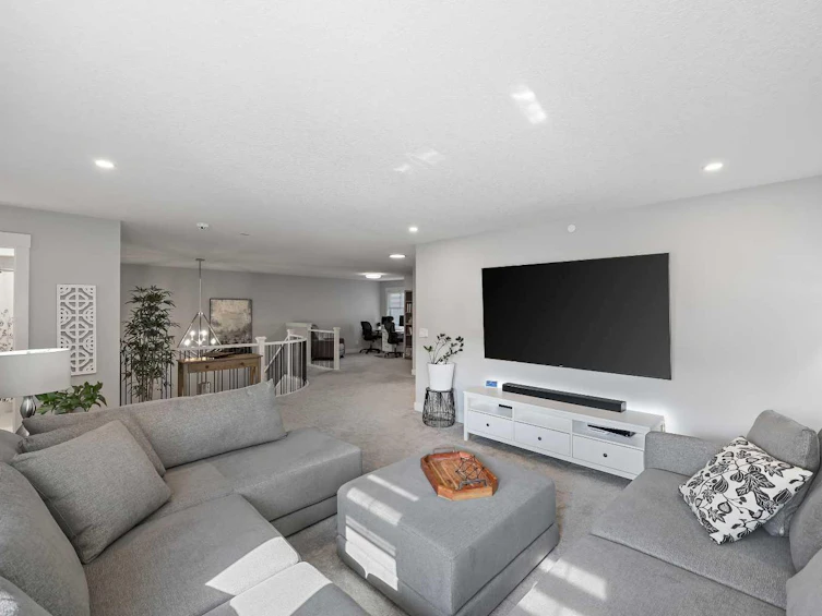 29 Lucas Cove NW, Calgary, AB, T3P 1M4 - 23