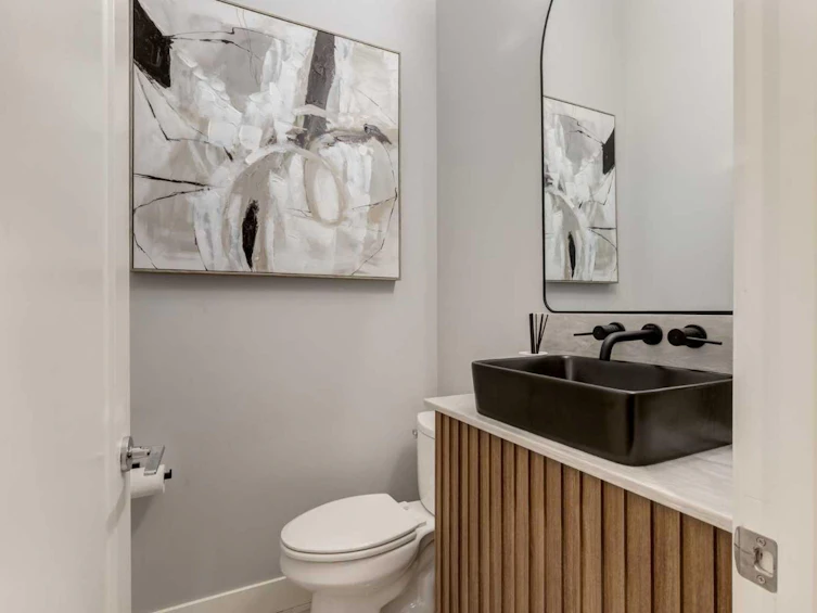 436 22 Avenue NE, Calgary, AB, T2E 1T7 - 8