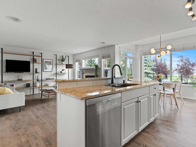 45 Brightondale Parade SE, Calgary, AB, T2Z 4G5 - 10