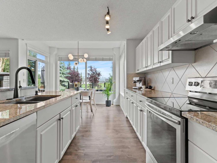 45 Brightondale Parade SE, Calgary, AB, T2Z 4G5 - 9