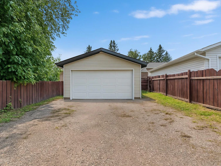 36 Brentwood Drive E, Strathmore, AB, T2L 2L6 - 43