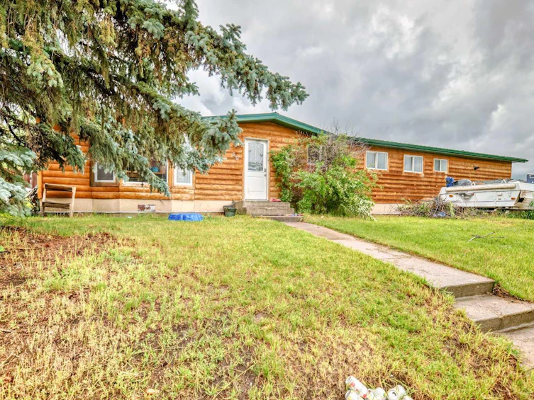 28 Riley Street NE, High River, AB, T1V 1G5
