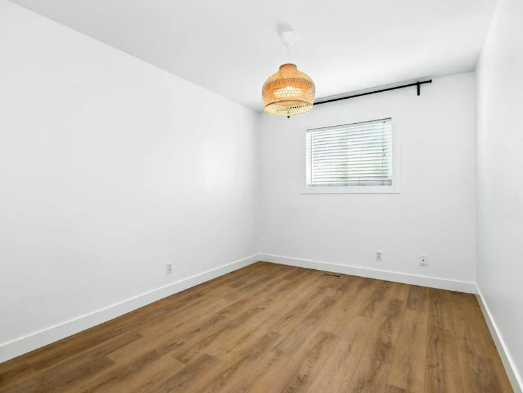 154 Douglas Avenue, Red Deer, AB, T4R 2G5 - 23