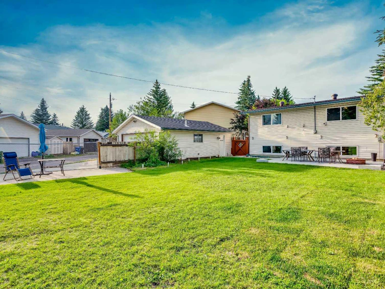 15 Southdale Bay SW, Calgary, AB, T2W 1W1 - 39