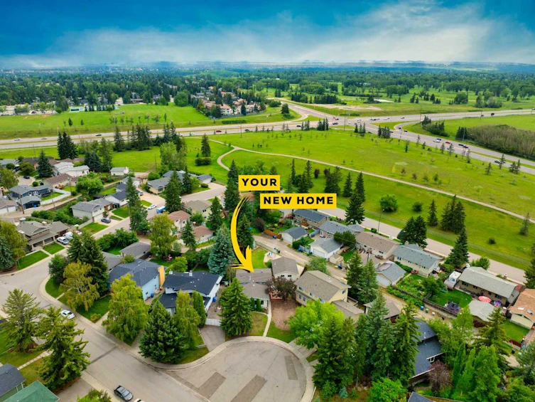 15 Southdale Bay SW, Calgary, AB, T2W 1W1