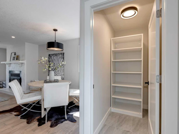 108 Parkglen Place SE, Calgary, AB, T2J 4M5 - 17