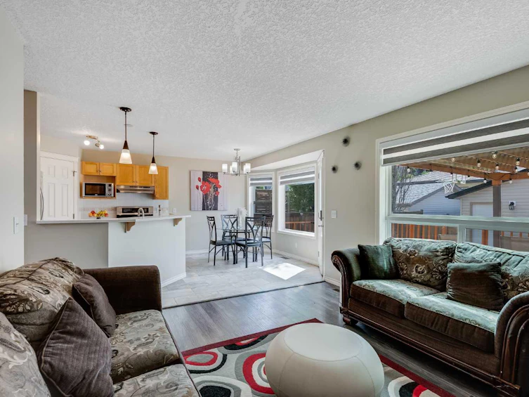 176 Eversyde Circle SW, Calgary, AB, T2Y 4T4 - 8