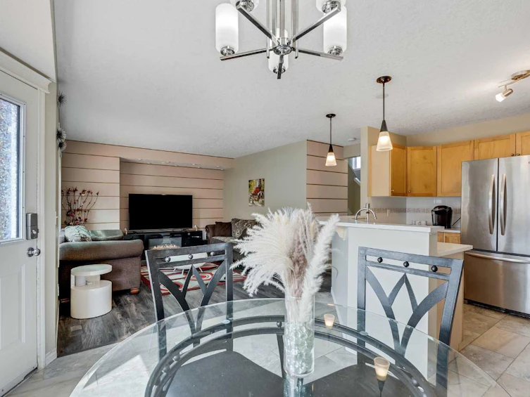 176 Eversyde Circle SW, Calgary, AB, T2Y 4T4 - 12
