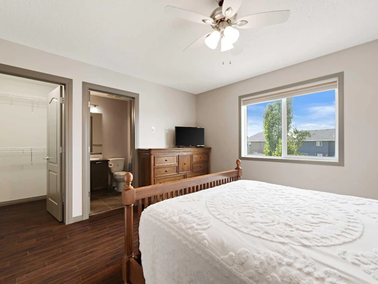41 Legacy Gate SE, Calgary, AB, T2X 0W3 - 26