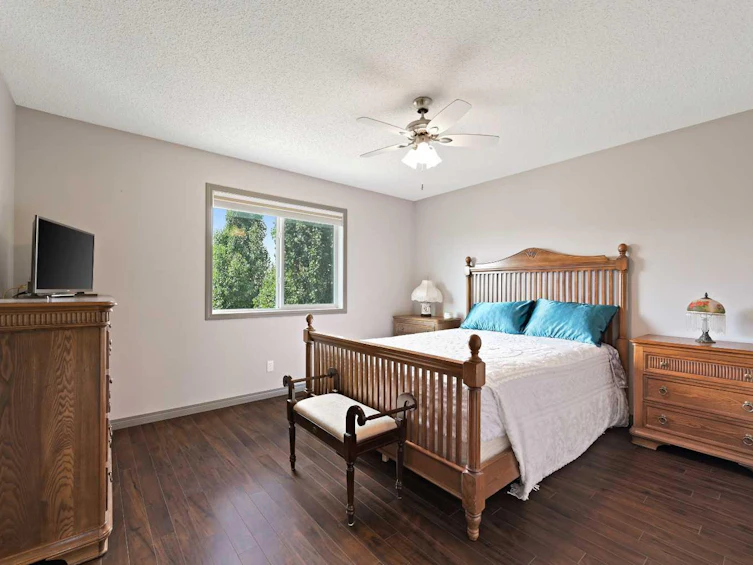 41 Legacy Gate SE, Calgary, AB, T2X 0W3 - 25