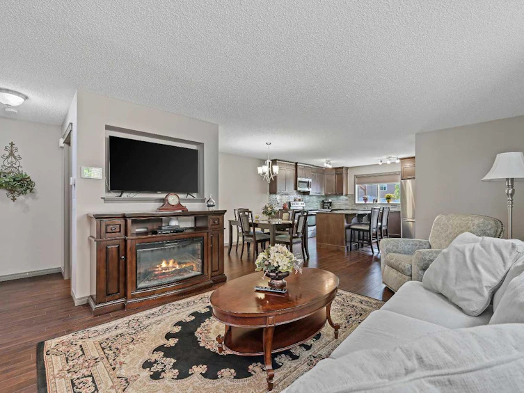 41 Legacy Gate SE, Calgary, AB, T2X 0W3 - 6