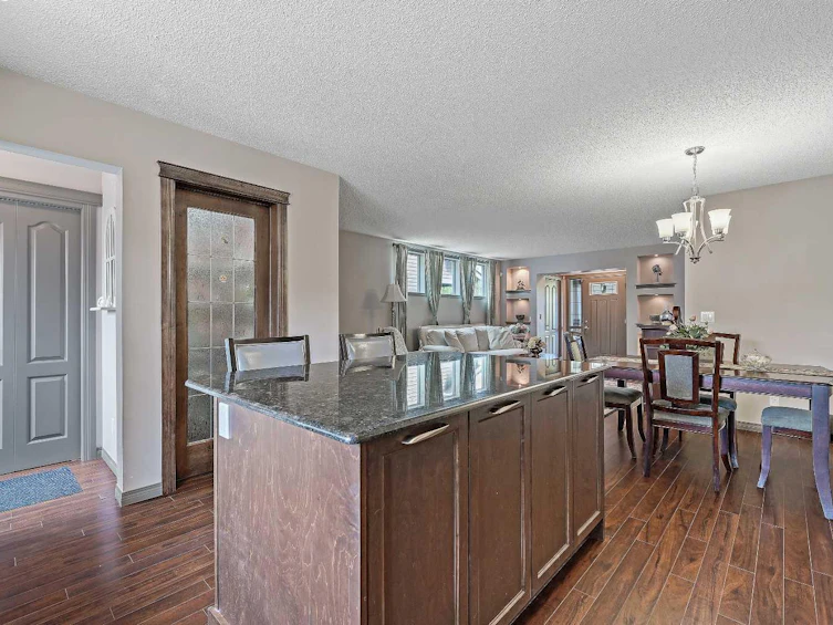 41 Legacy Gate SE, Calgary, AB, T2X 0W3 - 16