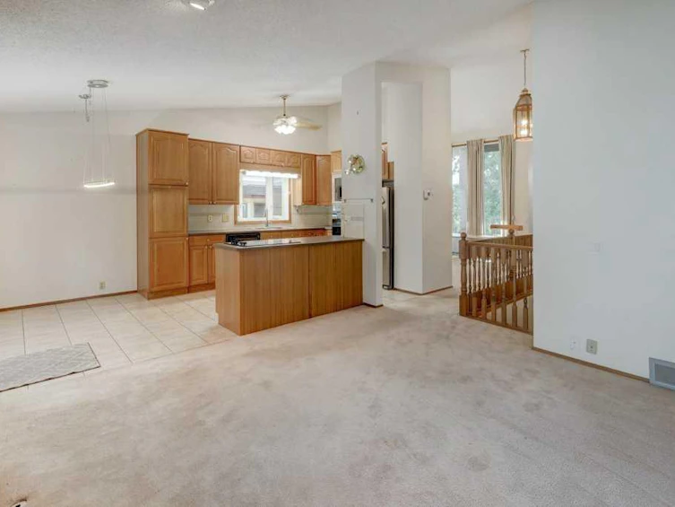 39 Bermondsey Rise NW, Calgary, AB, T3K 1V2 - 13
