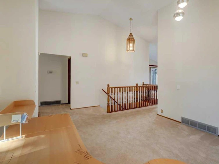 39 Bermondsey Rise NW, Calgary, AB, T3K 1V2 - 5