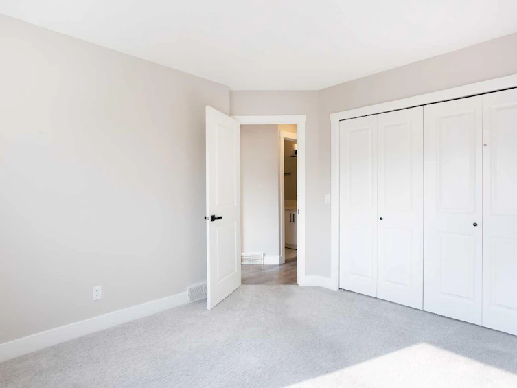 125 Martinpark Way NE, Calgary, AB, T3J 3M8 - 13