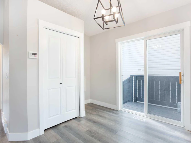 125 Martinpark Way NE, Calgary, AB, T3J 3M8 - 11