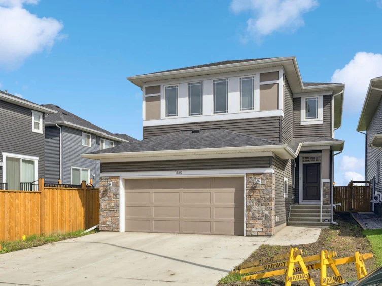 335 Creekside Way SW, Calgary, AB, T2X 5B2 - 2