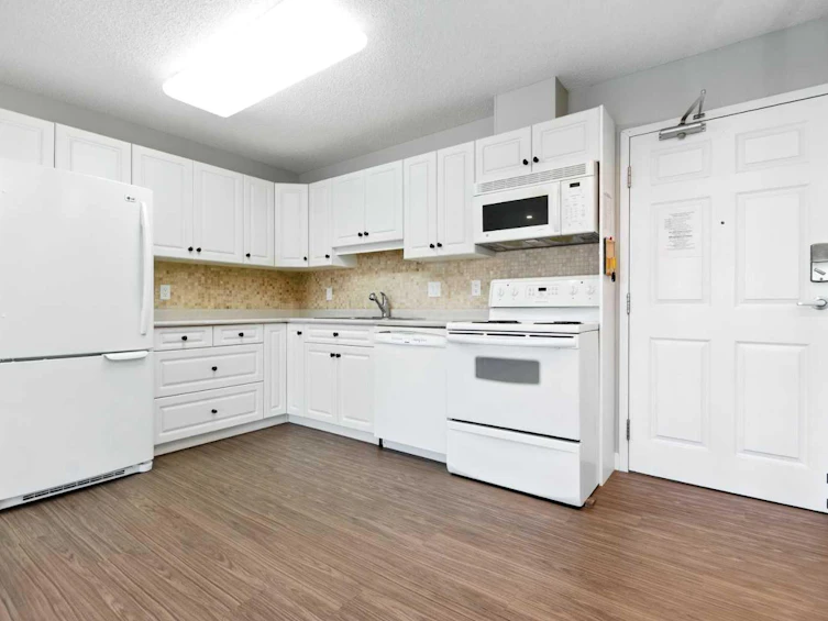 401-4319 49 Street, Innisfail, AB, T4G 1Y4 - 6
