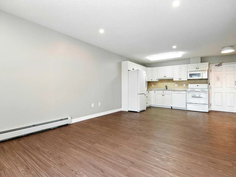 401-4319 49 Street, Innisfail, AB, T4G 1Y4 - 5