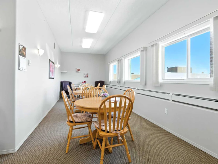 401-4319 49 Street, Innisfail, AB, T4G 1Y4 - 8