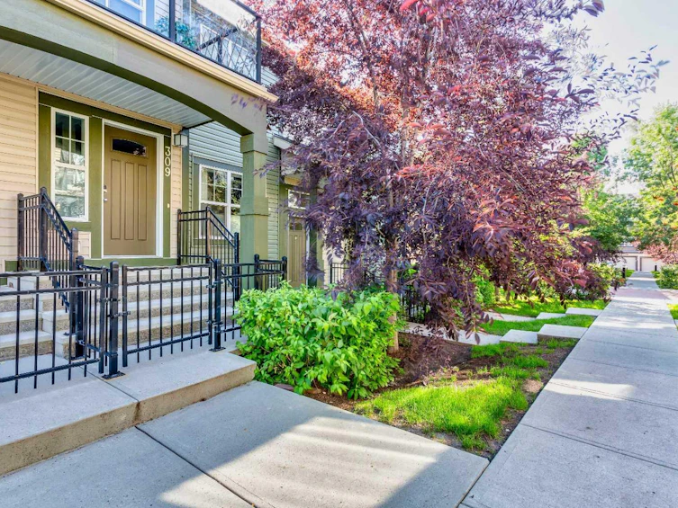 309 Mckenzie Towne Square SE, Calgary, AB, T2Z 1E3 - 3