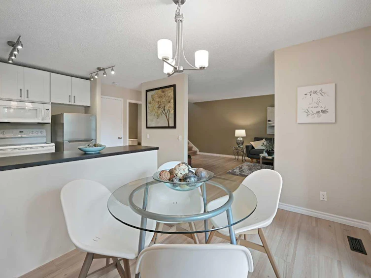 27-2323 Oakmoor Drive SW, Calgary, AB, T2V 4T2 - 15