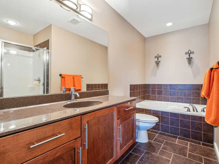 358 Crystal Green Rise, Okotoks, AB, T1S 2N6 - 23