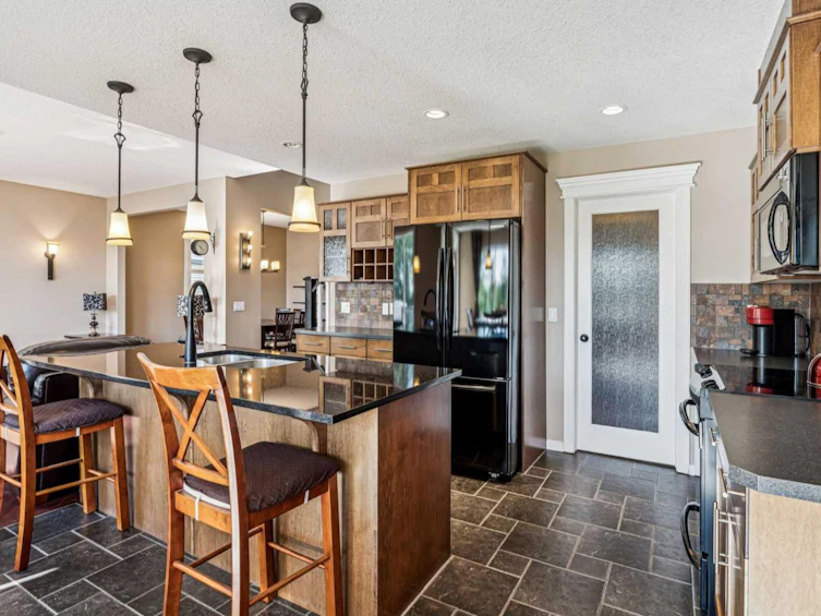 358 Crystal Green Rise, Okotoks, AB, T1S 2N6 - 4