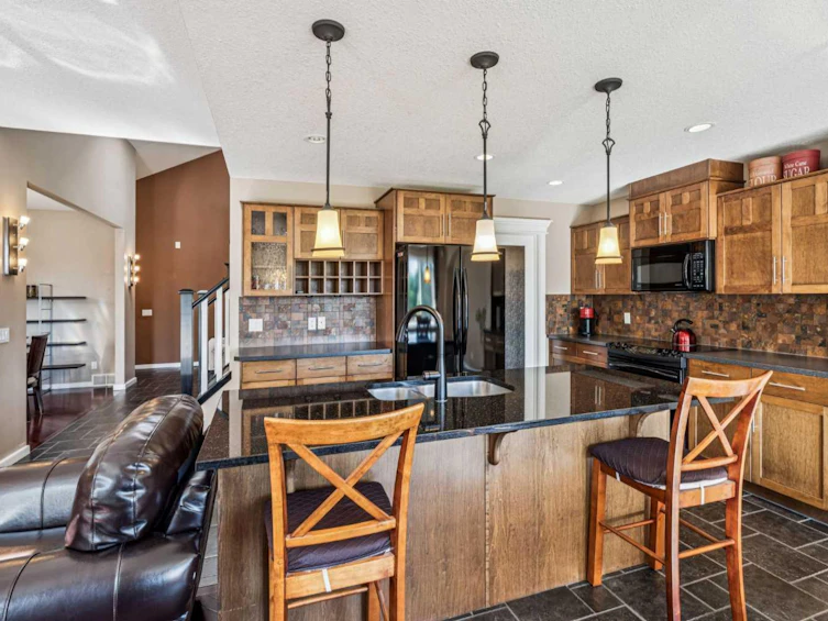 358 Crystal Green Rise, Okotoks, AB, T1S 2N6 - 3