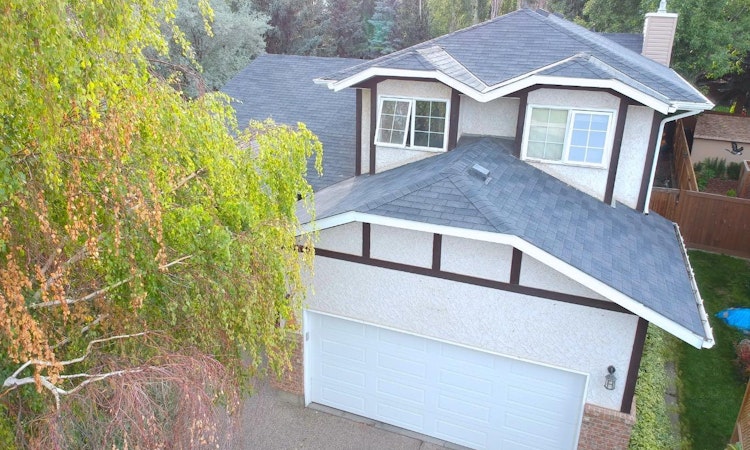 125 Sherwood Place W