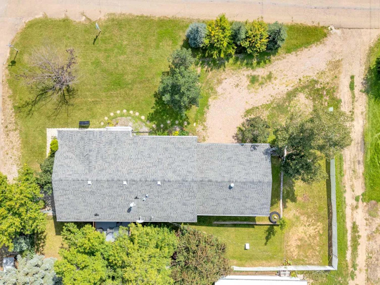 2102 24 Avenue, Delburne, AB, T0M 0V0 - 3